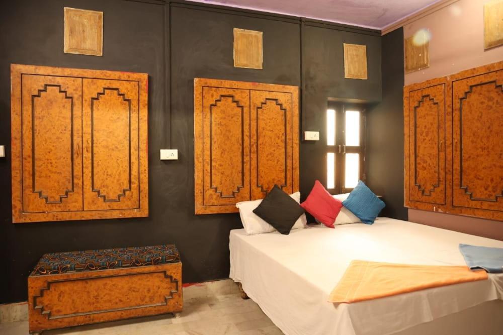 Santkripa Backpackers 400 Mtr From Railway Station Hostel Τζοντχπούρ Εξωτερικό φωτογραφία