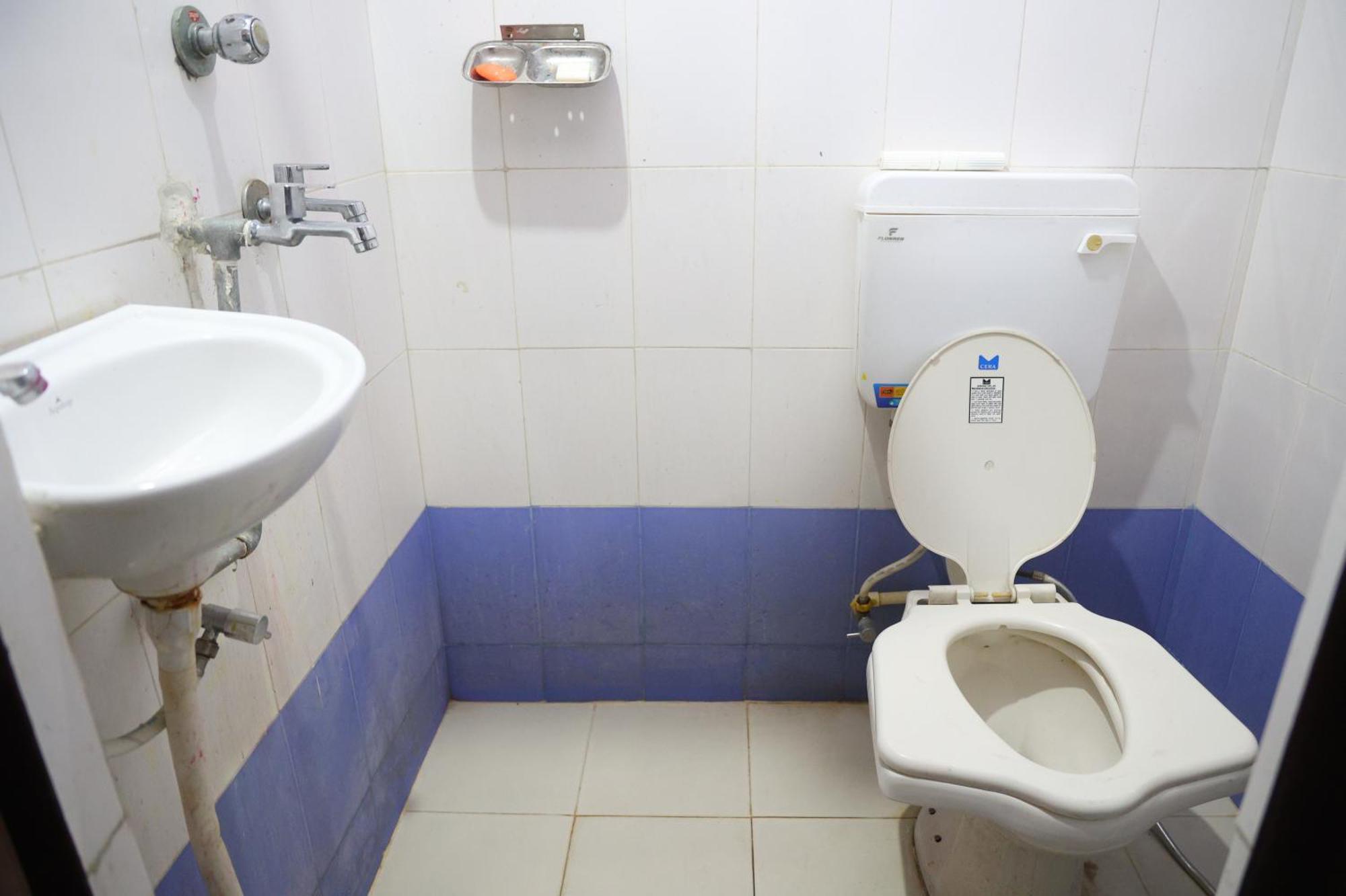 Santkripa Backpackers 400 Mtr From Railway Station Hostel Τζοντχπούρ Εξωτερικό φωτογραφία