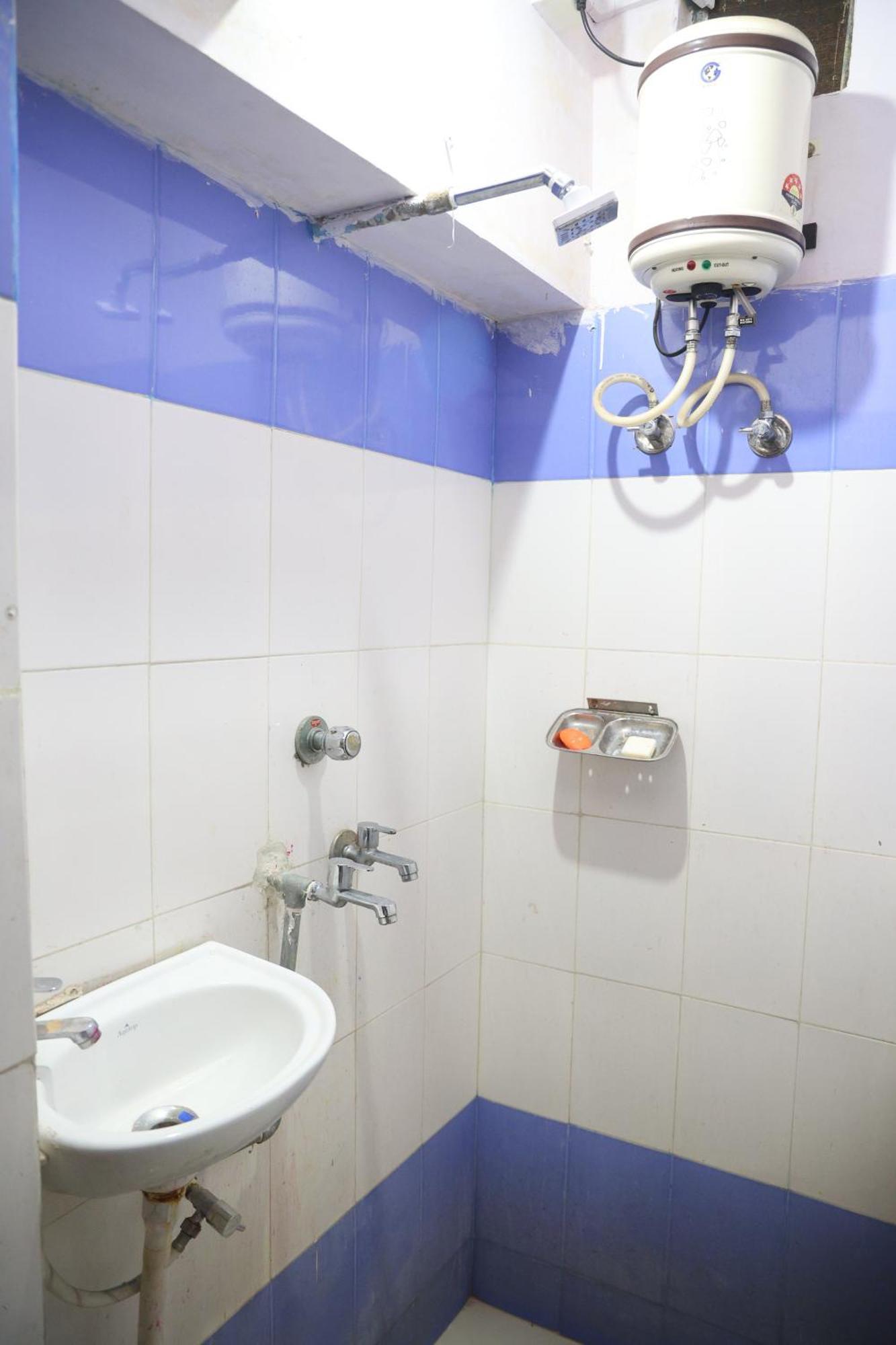 Santkripa Backpackers 400 Mtr From Railway Station Hostel Τζοντχπούρ Εξωτερικό φωτογραφία