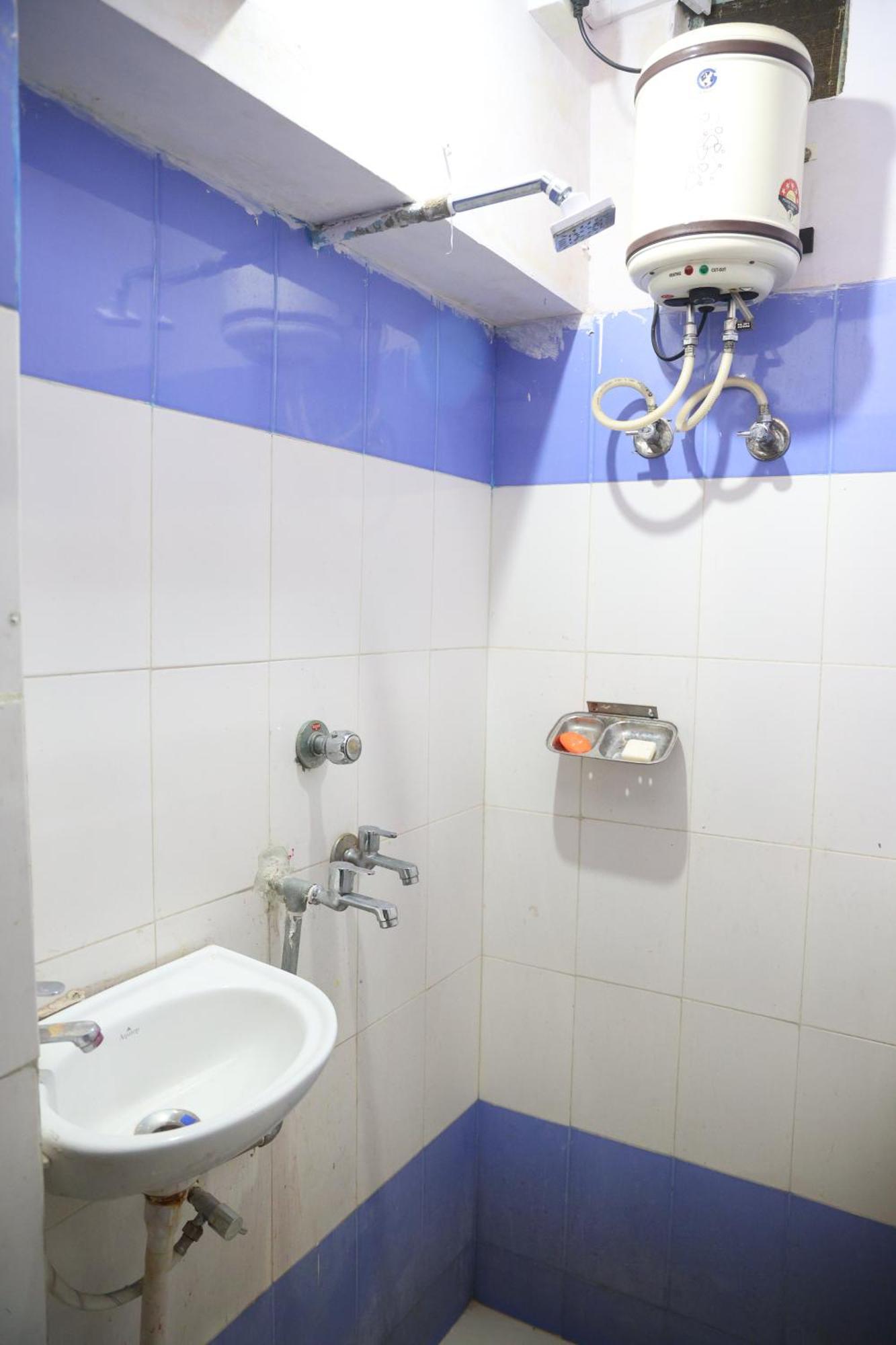 Santkripa Backpackers 400 Mtr From Railway Station Hostel Τζοντχπούρ Εξωτερικό φωτογραφία