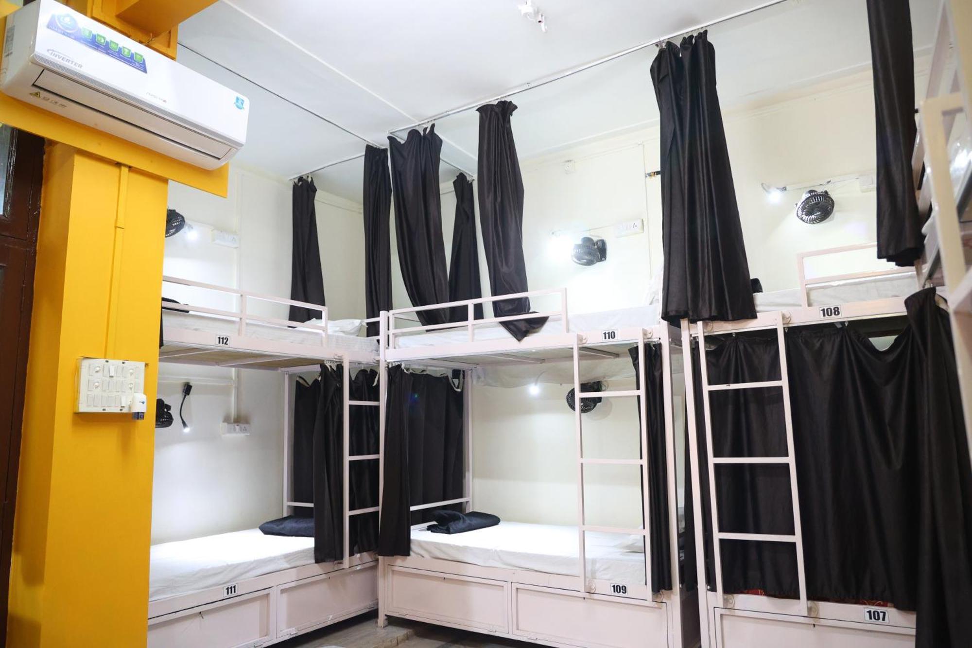 Santkripa Backpackers 400 Mtr From Railway Station Hostel Τζοντχπούρ Εξωτερικό φωτογραφία