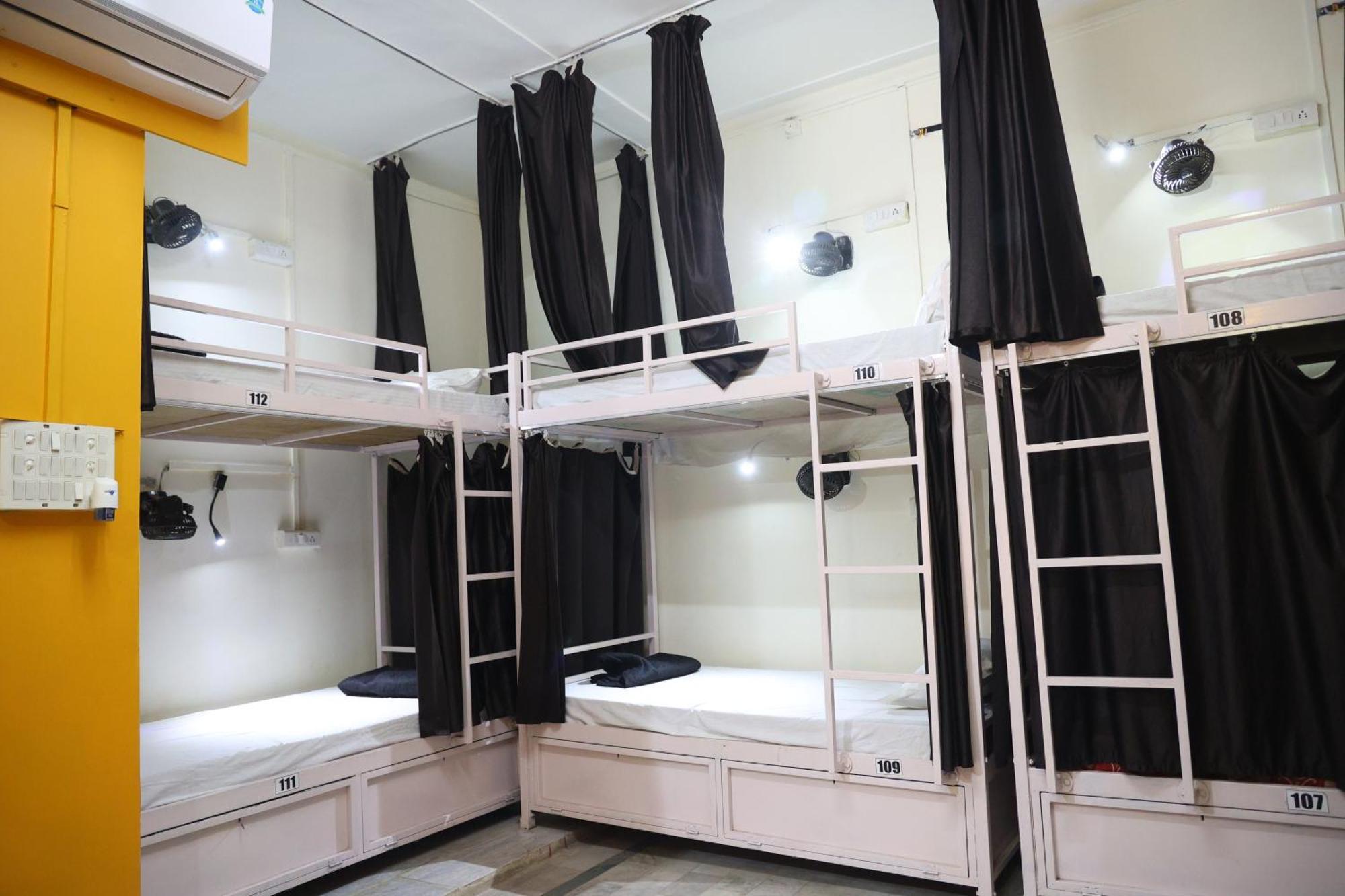 Santkripa Backpackers 400 Mtr From Railway Station Hostel Τζοντχπούρ Εξωτερικό φωτογραφία