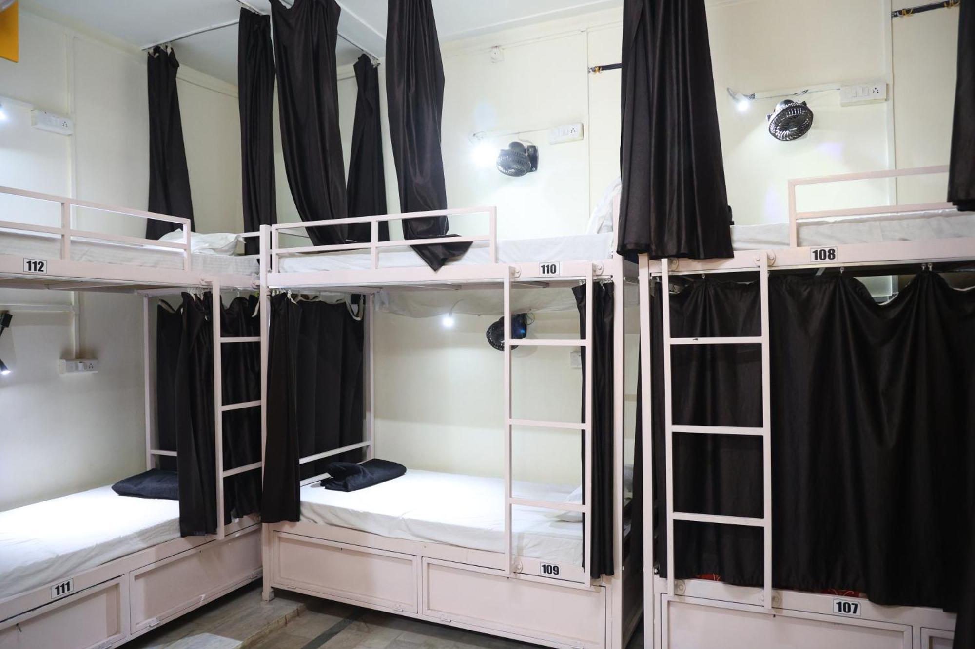 Santkripa Backpackers 400 Mtr From Railway Station Hostel Τζοντχπούρ Εξωτερικό φωτογραφία