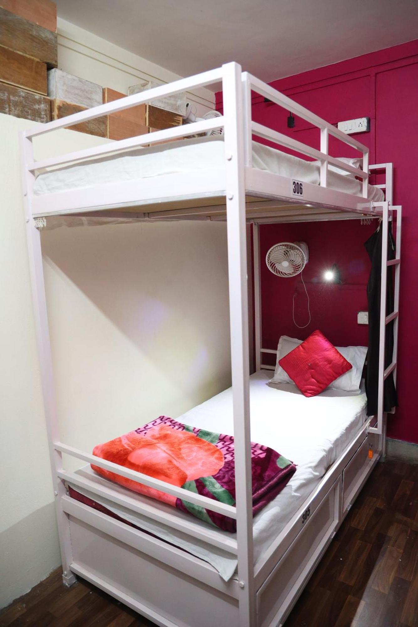 Santkripa Backpackers 400 Mtr From Railway Station Hostel Τζοντχπούρ Εξωτερικό φωτογραφία