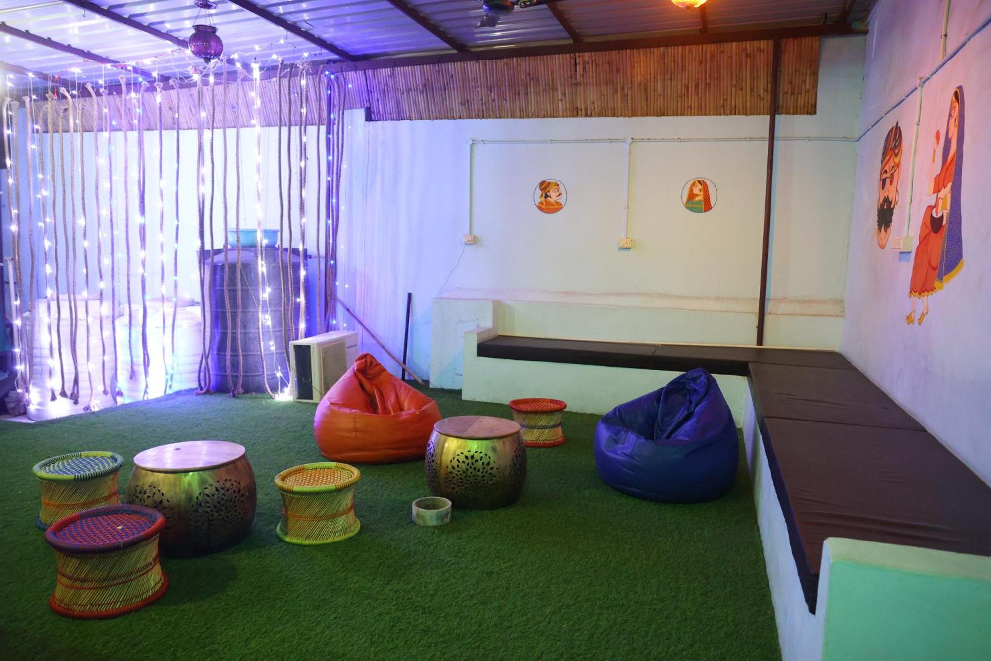 Santkripa Backpackers 400 Mtr From Railway Station Hostel Τζοντχπούρ Εξωτερικό φωτογραφία